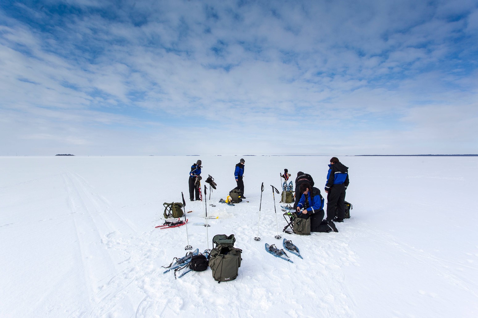 pesca de hielo en Laponia